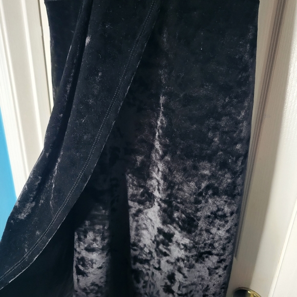 Black Velvet Faux Wrap Dress - Picture 4 of 4